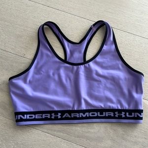 Women’s Under Armour sports bra